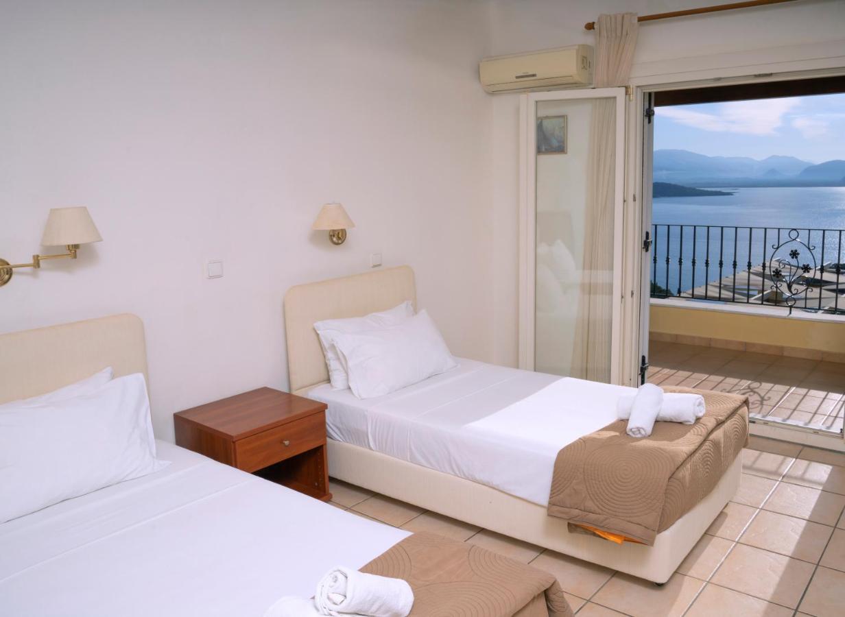 Bellina Villa Agnítsini エクステリア 写真