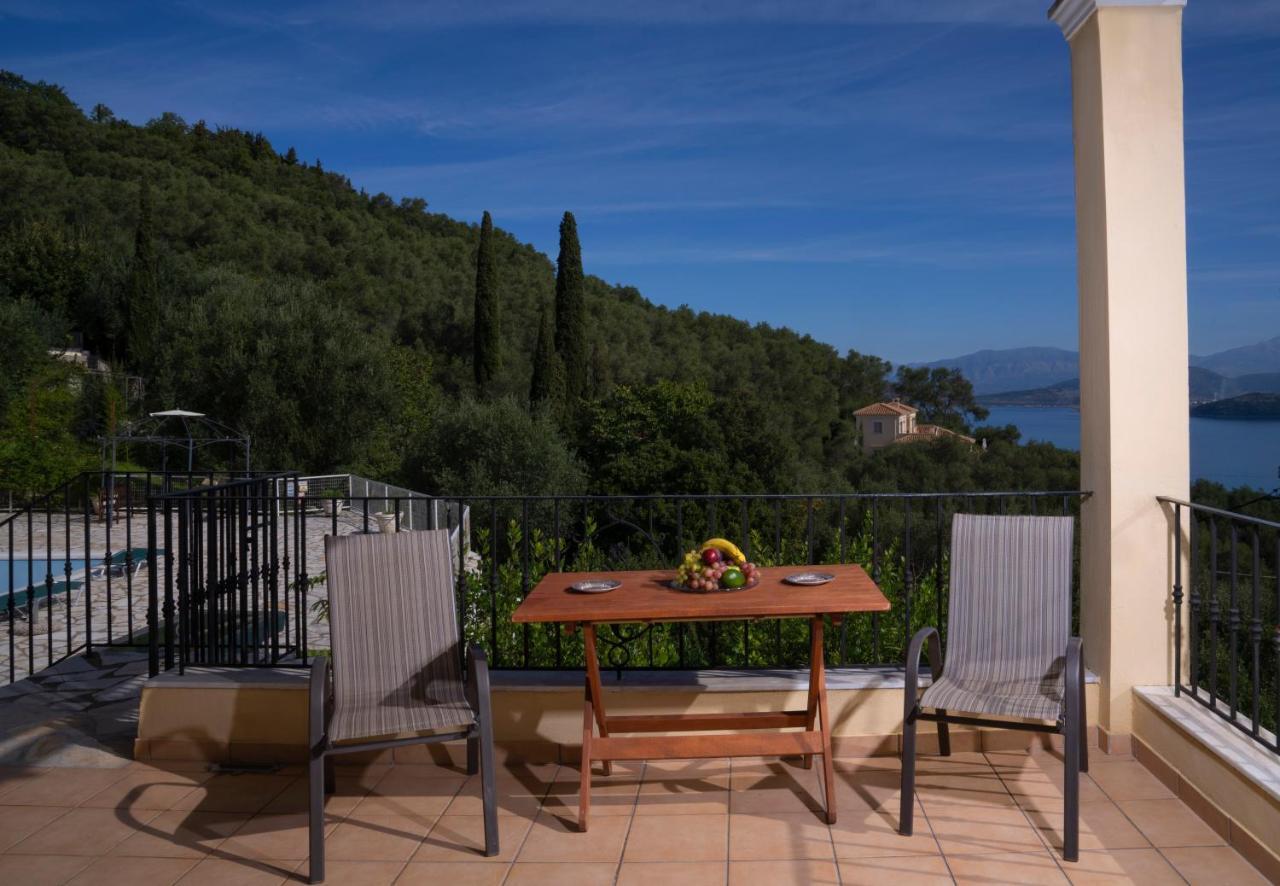 Bellina Villa Agnítsini エクステリア 写真